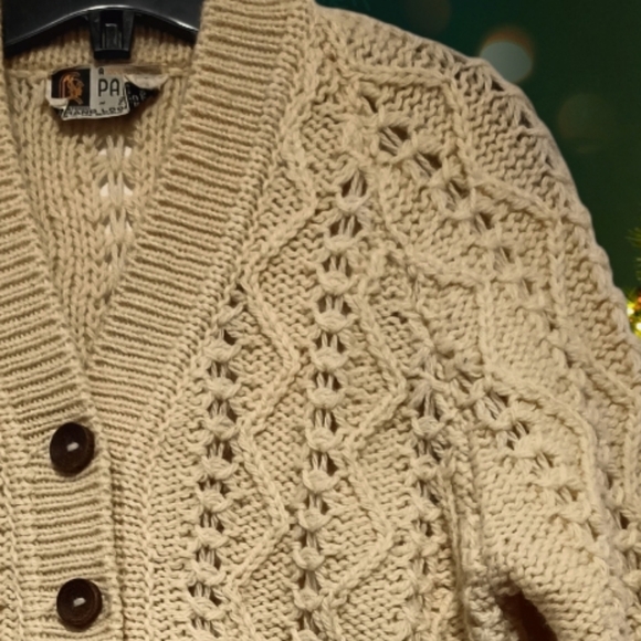 M🎄Pallas Irish Arran Wool Hand knit Cream Knit Cardigan Sweater - Picture 4 of 10